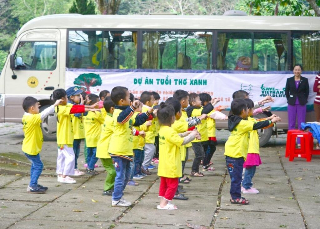 Morning Exercise - “Chicken Dance” / Tập Thể Dục Buổi Sáng - “Nhảy Gà”