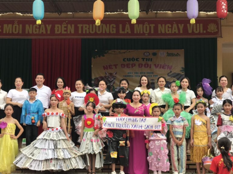 Read more about the article Nearly 300 students and teachers from Yen Khe Elementary School implemented activities to promote nature and wildlife conservation.